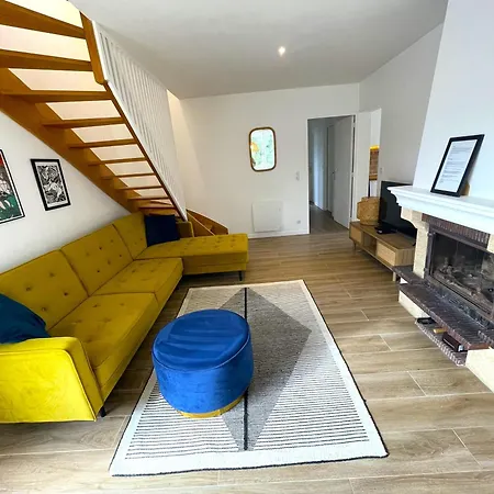 Holiday home Jolie Dans Les Pins Avec Piscine Chauffee Et Wifi *